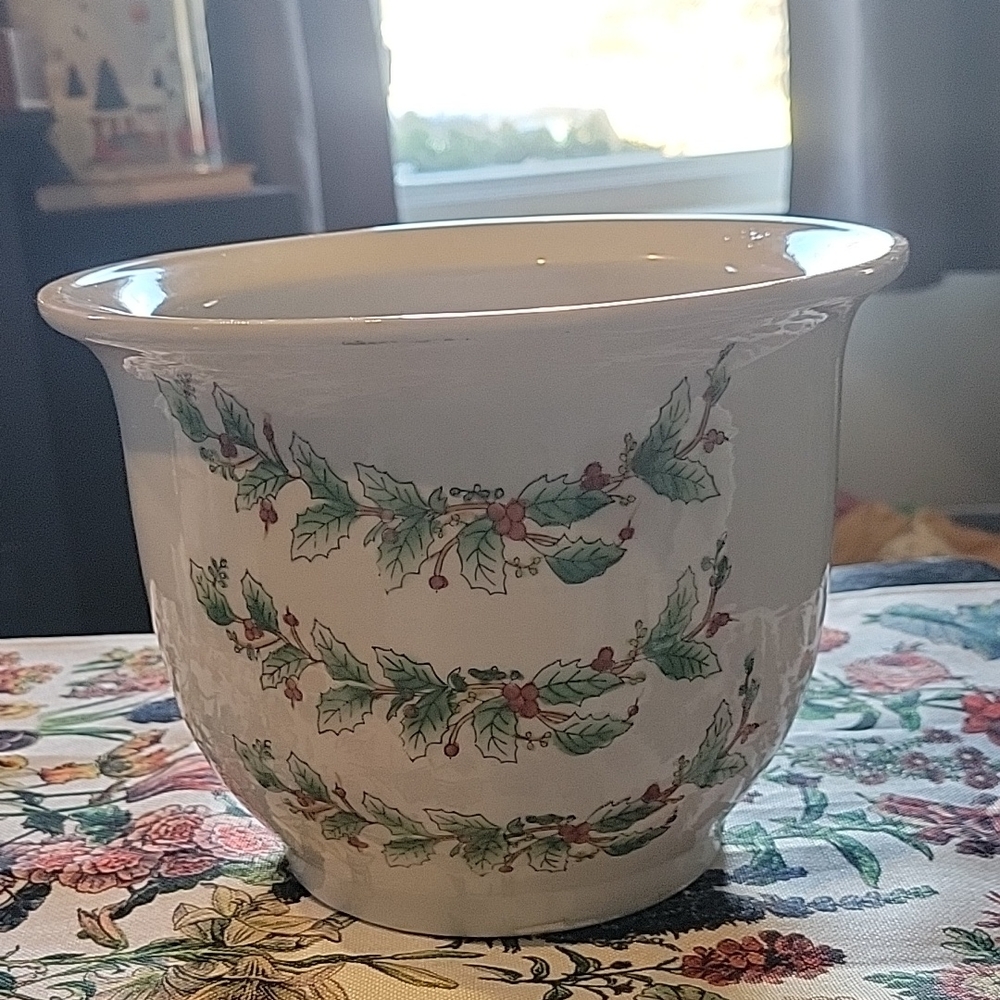 Holiday Holly Ceramic Planter